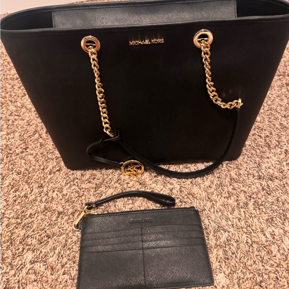 **SOLD*Michael Kors tote bag